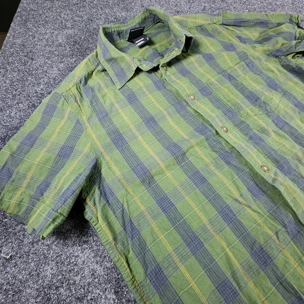The North Face Green Baytrail Plaid Men's M Short Sleeve Button‎ Up Camp Shirt